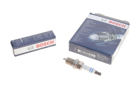 Свічка запалювання FR8DPP33+ DOUBLE PLATINUM (TOYOTA,MB) 4шт. BOSCH 0242229925