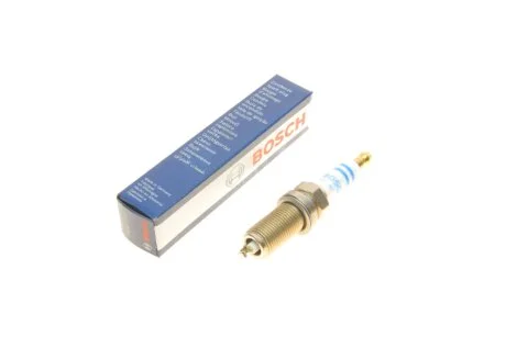 Свічка запалювання FR6NPP332 DOUBLE PLATINUM Porsche Cayenne 4.8 (вир-во Bosch) BOSCH 0242240637