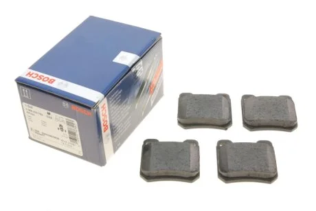 Комплект гальмівних колодок з 4 шт. дисків BOSCH 0986424754