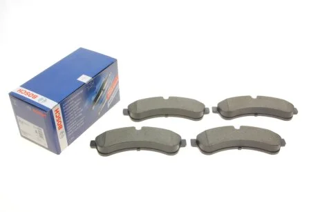 Комплект гальмівних колодок з 4 шт. дисків BOSCH 0 986 494 335