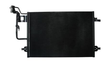 Радіатор кондиціонера SKODA SUPERB I (02-)/VW PASSAT B5 (00-) BOSCH 1986AD2032