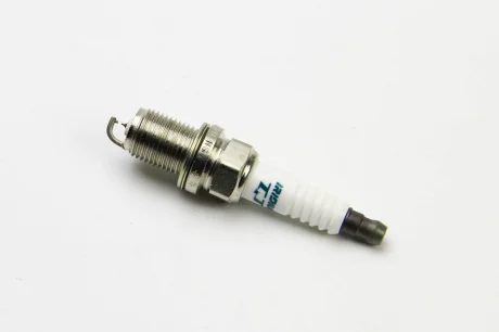 Свічка запалювання IRIDIUM TT DENSO IQ20TT