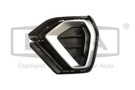 Рамка протитуманної фари передня права срібна Audi Q3 (19-23) DPA 88071891102