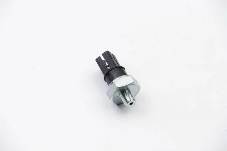 Датчик тиску оливи Nissan Suny/Almera 2.0D 00- Facet FACET 7.0042