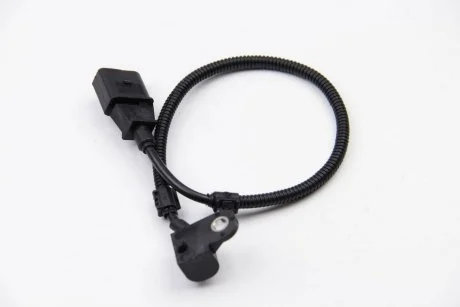 Датчик обертів коленвала VW Polo/T5 1.9TDI 04-/Crafter 2.5TDI 06- (L=445)  Facet FACET 9.0422