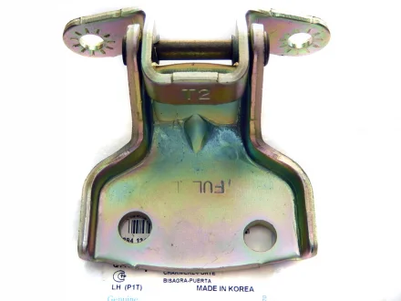 Петля передней левой двери (верх, низ) Авео GM 96541423