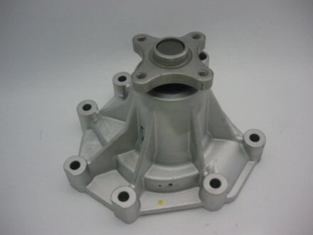 Насос водяной Hyundai H-1 2.5 CRDi 02-/06-/08-/ Kia Sorento 2.5 CRDi 02-11 (GWHY GMB GWHY21A