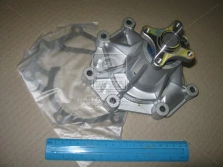 Насос водяний HYUNDAI H1 01- SORENTO 2.5TDI (вир-во) GMB GWHY-70A