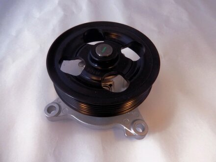 Насос водяний двигуна GMB GWN104A