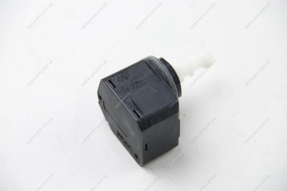 Коректор фари HELLA 6NM008830601 (фото 1)
