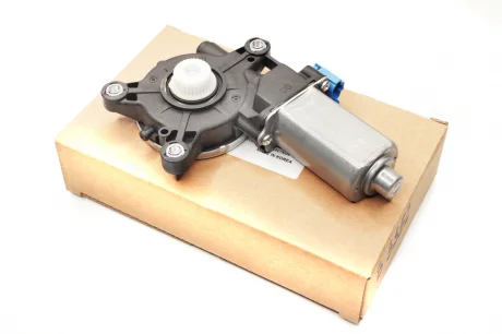 Мотор стеклоподъемника правый Лачетти (DONGYANG OE) Korea Parts 96475129