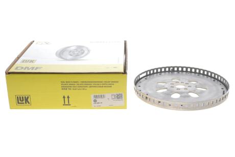 Маховик LuK 416 0381 07