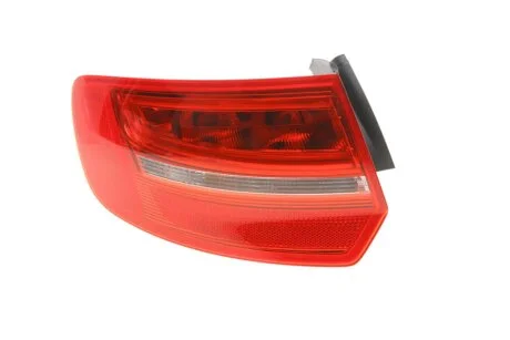 Задній ліхтар лівий MAGNETI MARELLI 714021930702