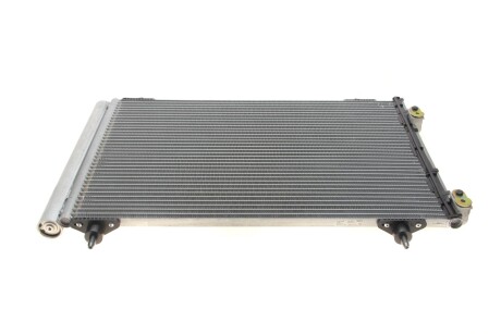 Радіатор кондиціонера MAHLE / KNECHT AC 667 000S