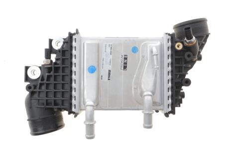 Радіатор інтеркулера MAHLE / KNECHT CI 663 000P