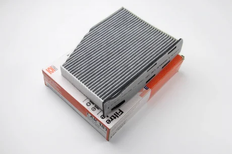 Фільтр салону AUDI, VW, SKODA вугільний (Knecht-mahle) MAHLE / KNECHT LAK181