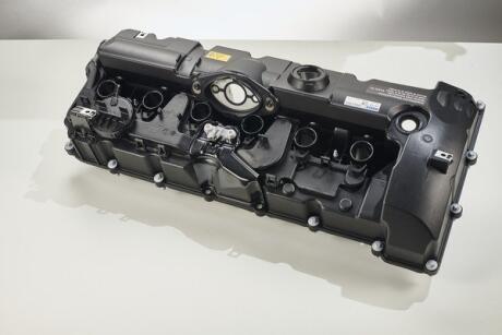 Кришка клапанів MAHLE / KNECHT ZH21