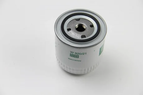 Фильтр масляный Лада 1200-1600 1,3 1970-2005 MANN W920/21