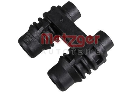 Патрубок охолоджуючої рідини пластиковий METZGER 4010647