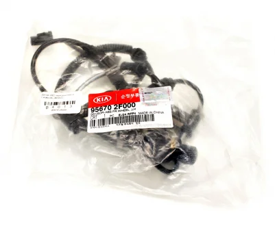 Датчик ABS передний левый Cerato 06- MOBIS 95670-2F000