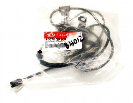 Датчик ABS передний правый Cerato 06- MOBIS 95670-2F100
