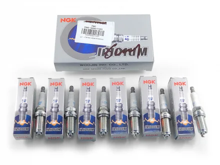 Свічки 2.4 THETA, 2.7 (MU) Santa Fe 06-, Carens  NGK 18840-11051