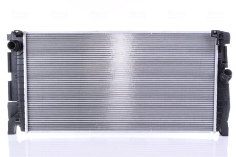 Радіатор охолодження двигуна NISSENS 606340