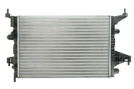 Радiатор охолодження (вир-во Nissens) NISSENS 63007