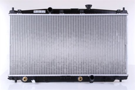 Радіатор охолоджування NISSENS 68149