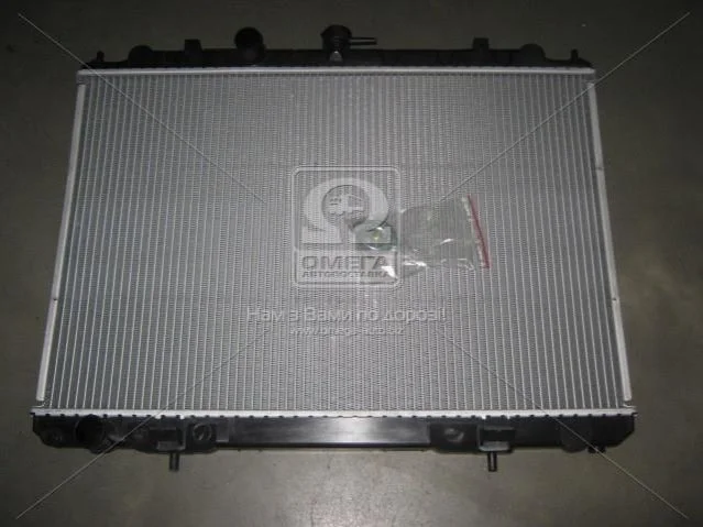 Радіатор охолодження NISSAN (вир-во Nissens) NISSENS 68705A (фото 1)