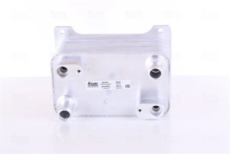 Радіатор масляний NISSENS 90747