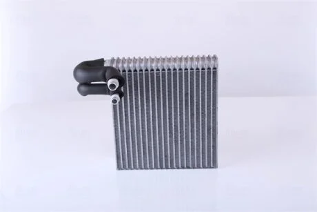 Випарник кондиціонера NISSENS 92188