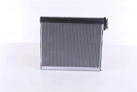 Випарник кондиціонера NISSENS 92341