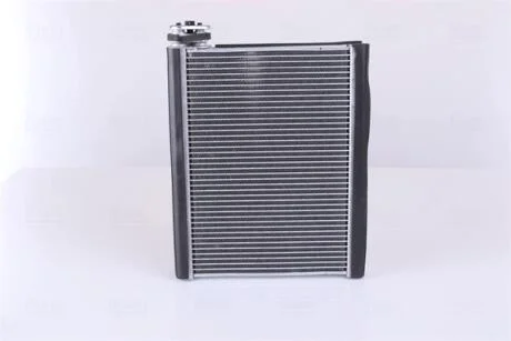 Випарювач кондиціонера NISSENS 92368