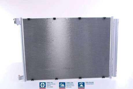 Радіатор кондиціонера First Fit NISSENS 940432