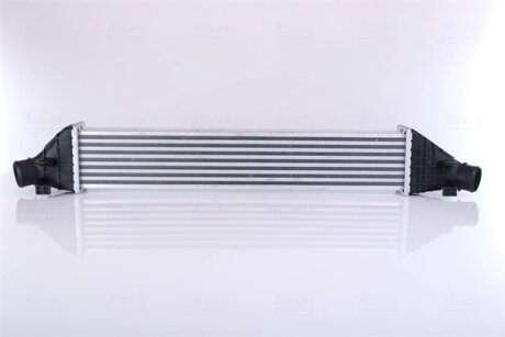 Радіатор інтеркулера NISSENS 961582