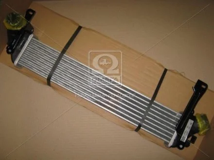 Iнтеркулер NISSAN; RENAULT (вир-во Nissens) NISSENS 96563