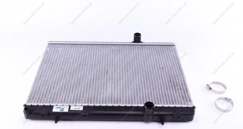 Радіатор охолодження двигуна (вир-во Nissens) NRF 53112 (фото 1)