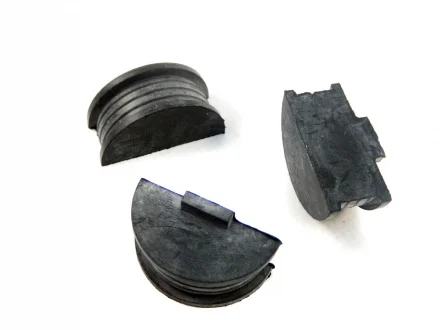 Прокладка клапанной крышки 1.4, 1.6 (полумесяц) (OE) OEM 22442-23500