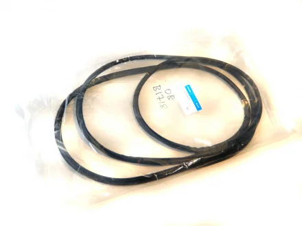 Гумка заднього скла Авео-3 (OE) OEM 96648485