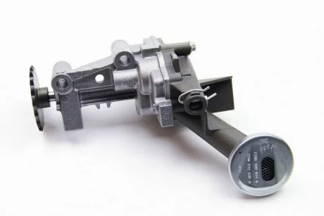 Насос масляный 19DCI 00 20Z 8200279953 RENAULT 150101308R