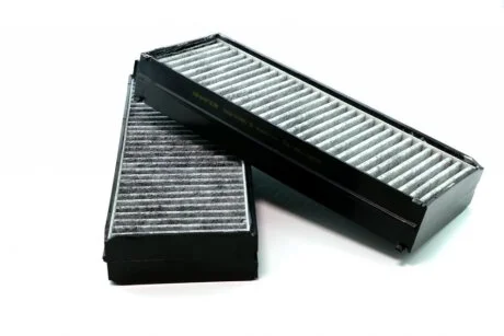 Фільтр салонний вугільний на Hyundai Santa Fe I, Sonata IV, Trajet, 01-08 SHAFER SAK896S