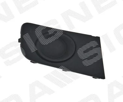 Решітка в бампер VW Amarok Signeda PVG99386CAR