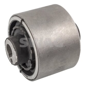 Сайлентблок важеля SWAG 10100386