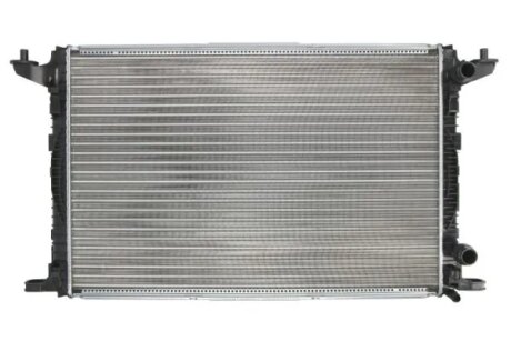Радіатор охолодження THERMOTEC D7W082TT