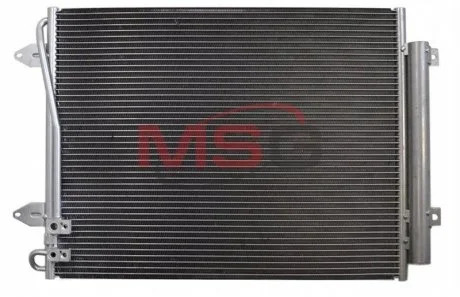Радіатор кондиціонера VW Passat USA R134a (16-21) VAG 561820411C