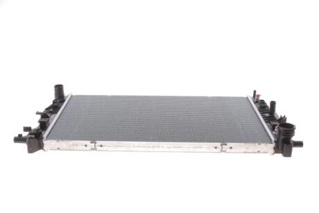 Радіатор охолодження двигуна Valeo 735089