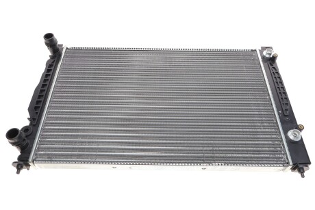 Радіатор A4/A6/PASSAT5+6 AT 95- Van Wezel 03002122