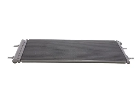 Конденсатор кондиціонера AUDI A4/A5/Q5 07-  Van Wezel 03005352