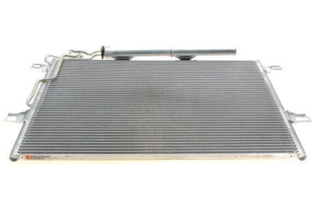 Конденсор кондиціонера MBW211 E200>500 02- MT/AT Van Wezel 30005307